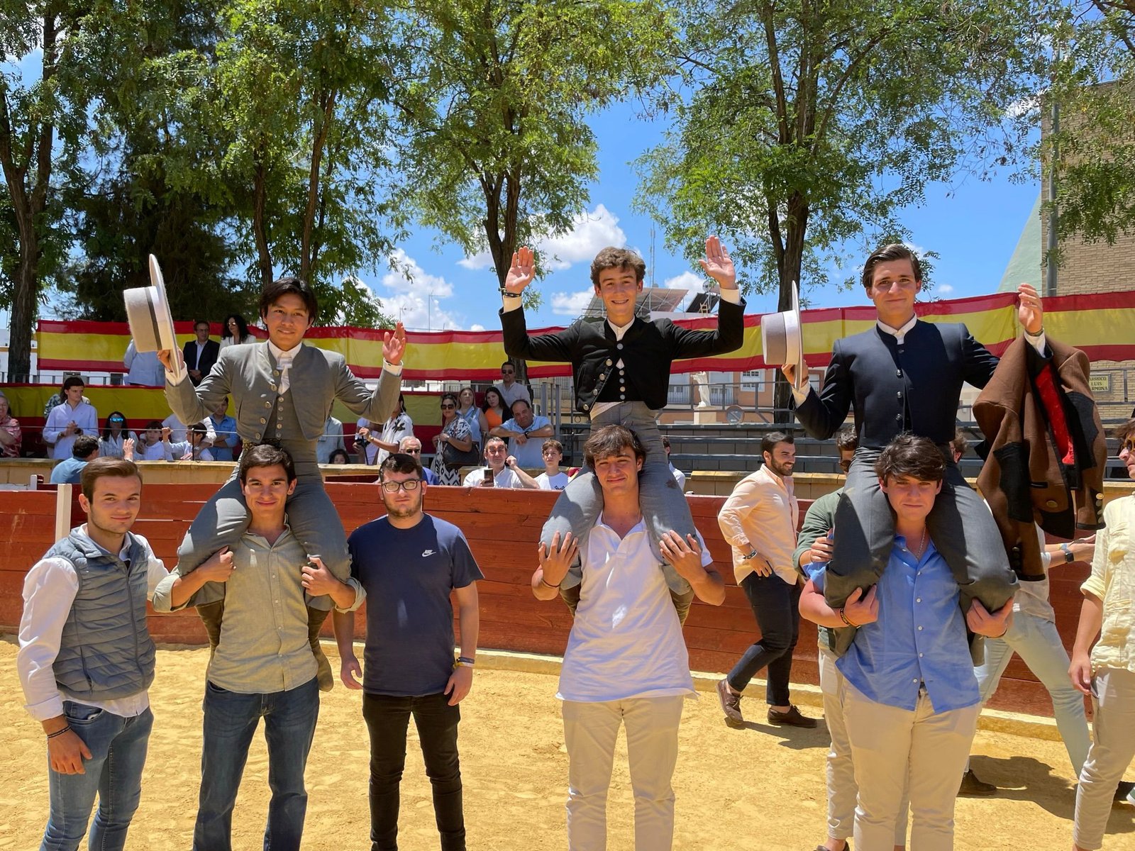 15 Puerta Grande para De Antonio Fernando y Quintana