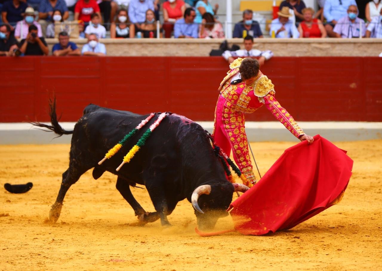 Jorge Martinez Via Emilio Mendez