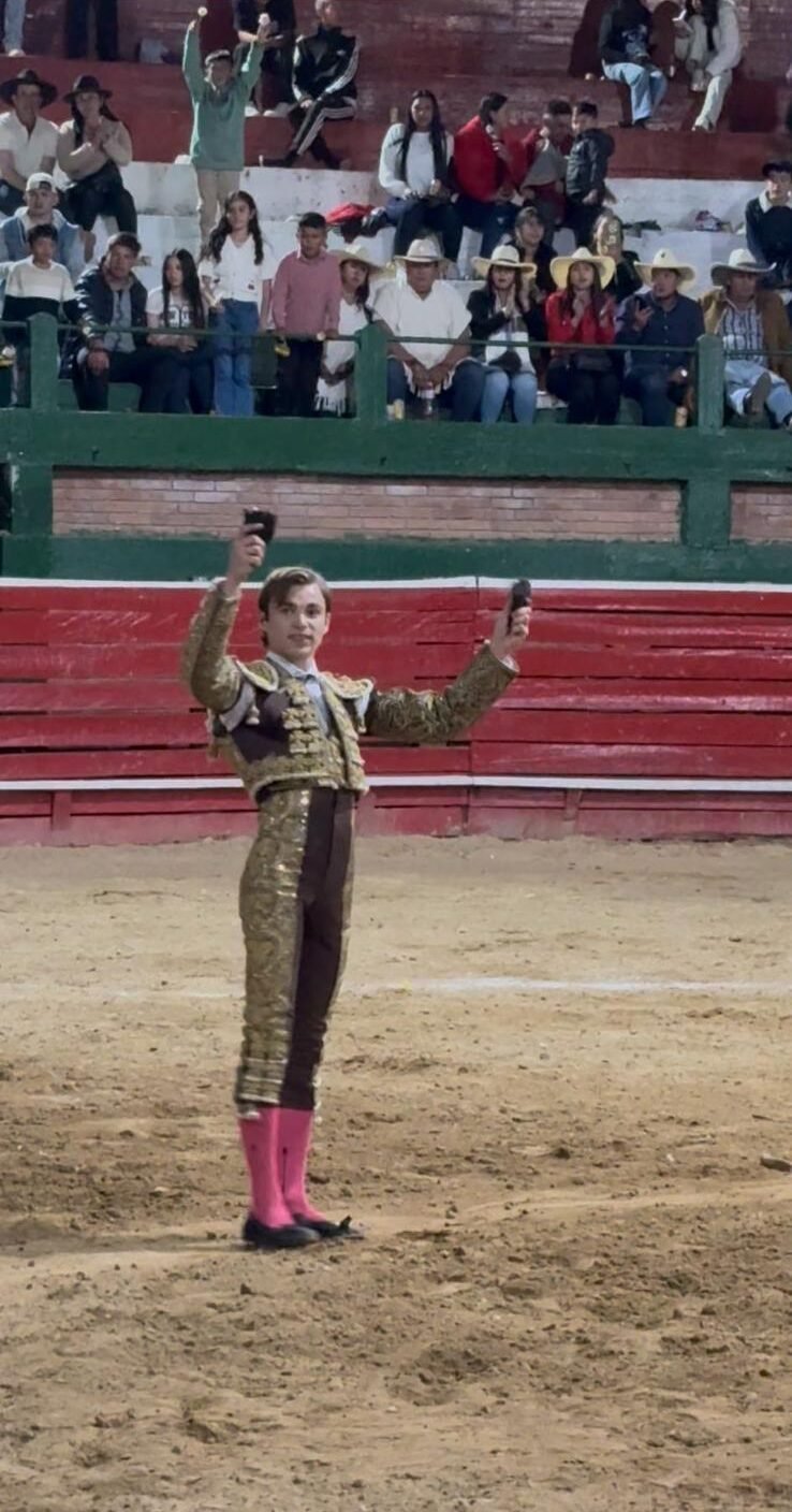 Andy Younes triunfa en Subachoque, Colombia cortando cuatro orejas