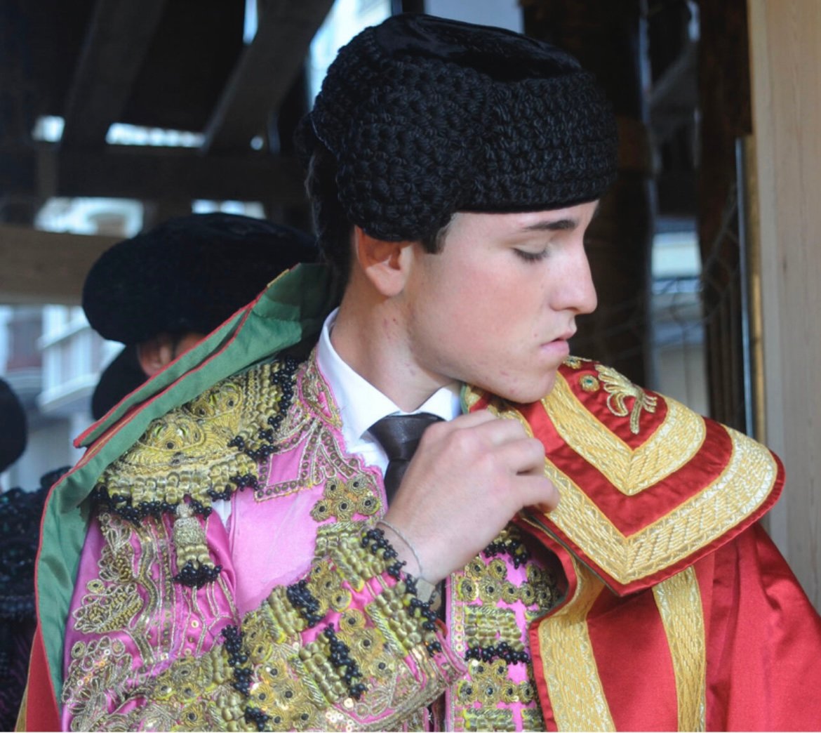 El novillero Miguel Senen «Miguelito» se pasa a filas de los toreros de plata