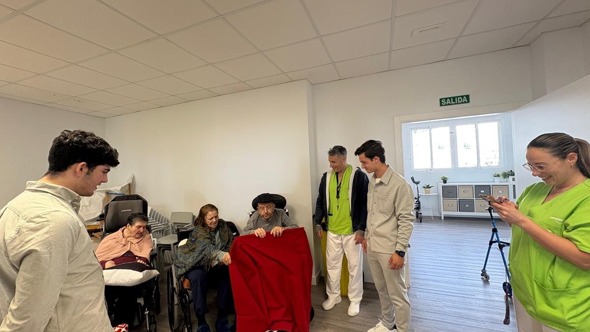 329a0246 5104 5d59 6166 9c9b31b669c7