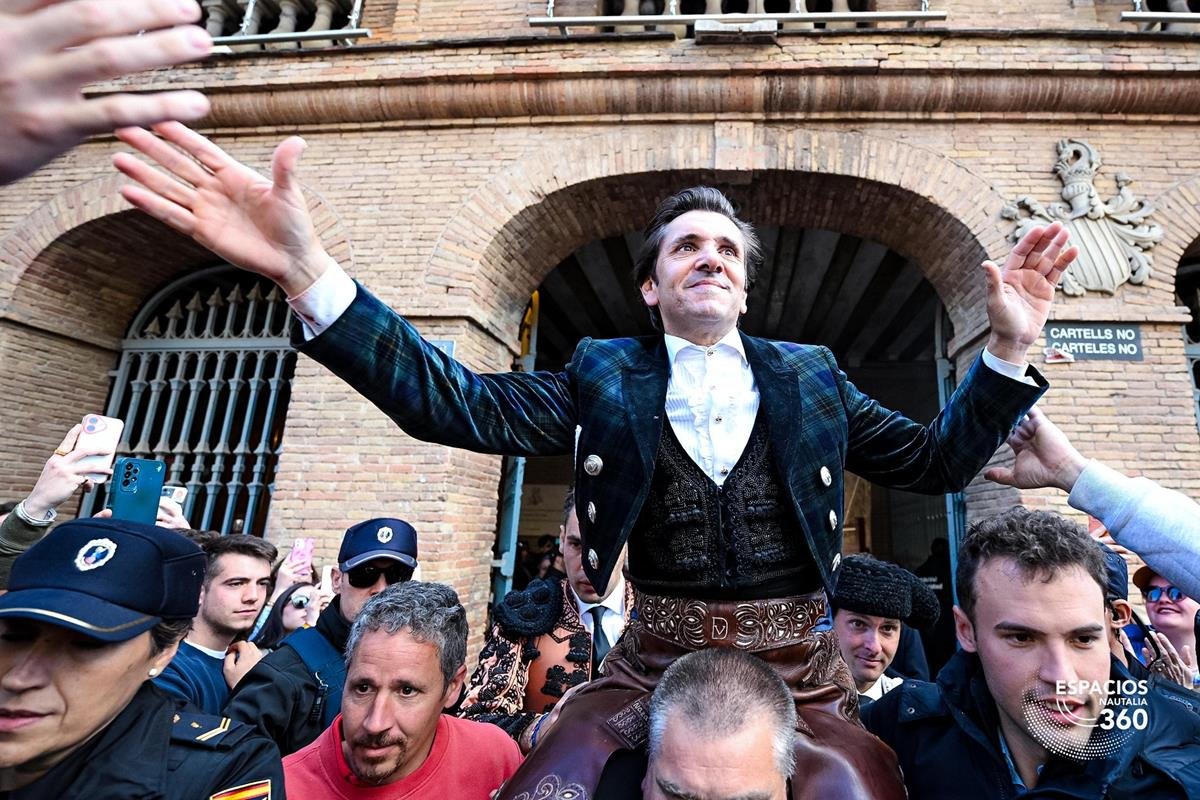 Puerta Grande de Diego Ventura en la matinal de rejones de Valencia