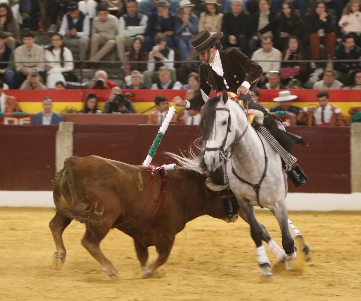 5da1ac14 dfce 45b3 813f c1ccbaebca21