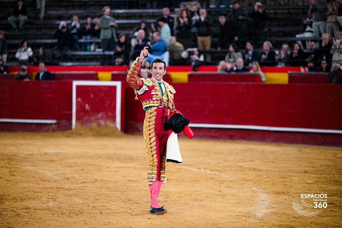Valencia: David de Miranda oreja en una corrida sosa de la Quinta