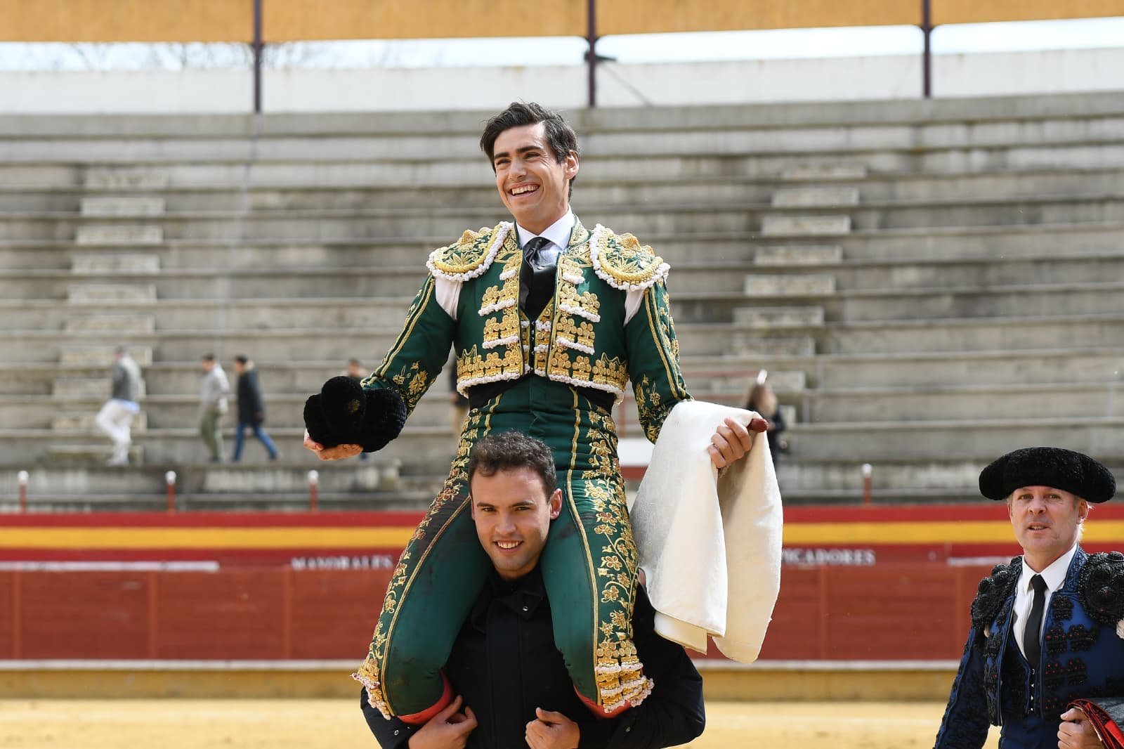 Félix San Román abre la puerta grande de El Álamo en la primera clasificatoria