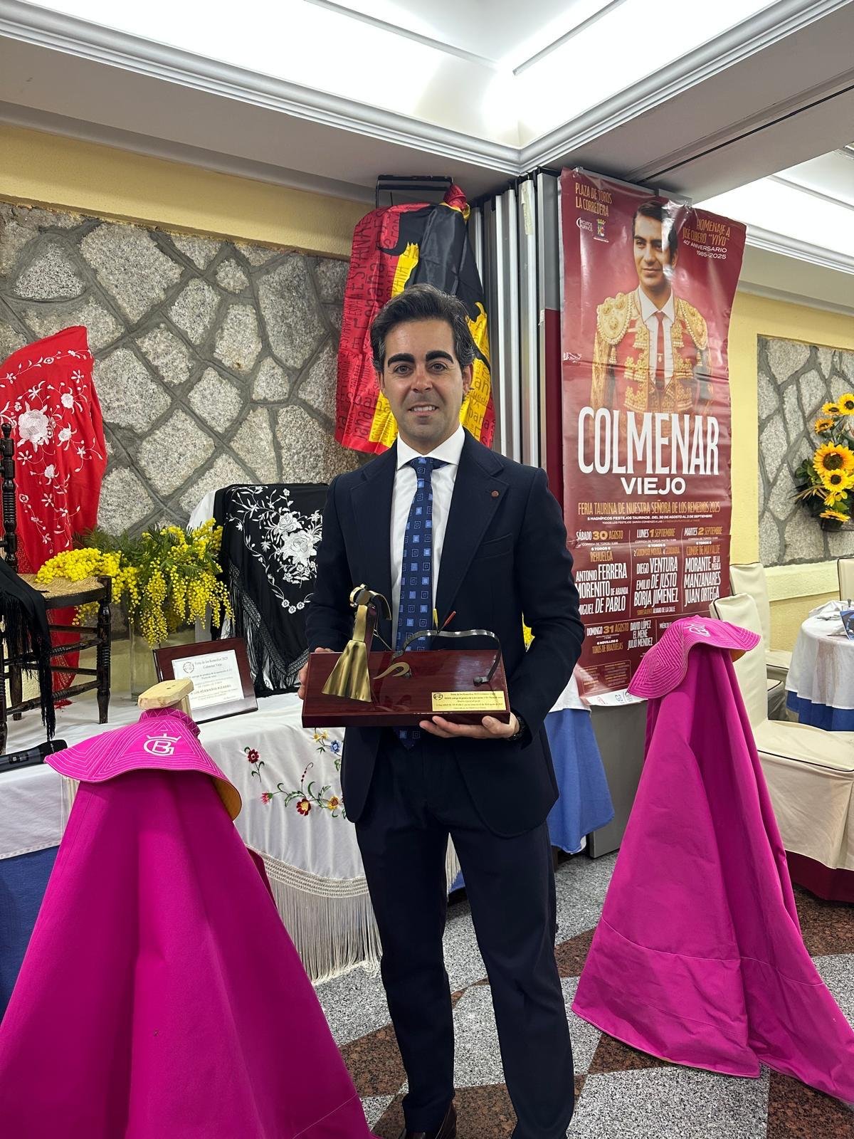 Juan Ortega, Miguel de Pablo y la ganadería de Mayalde premiados en Colmenar Viejo