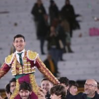 Olivenza abre su abono con el debutante David Gutiérrez a hombros