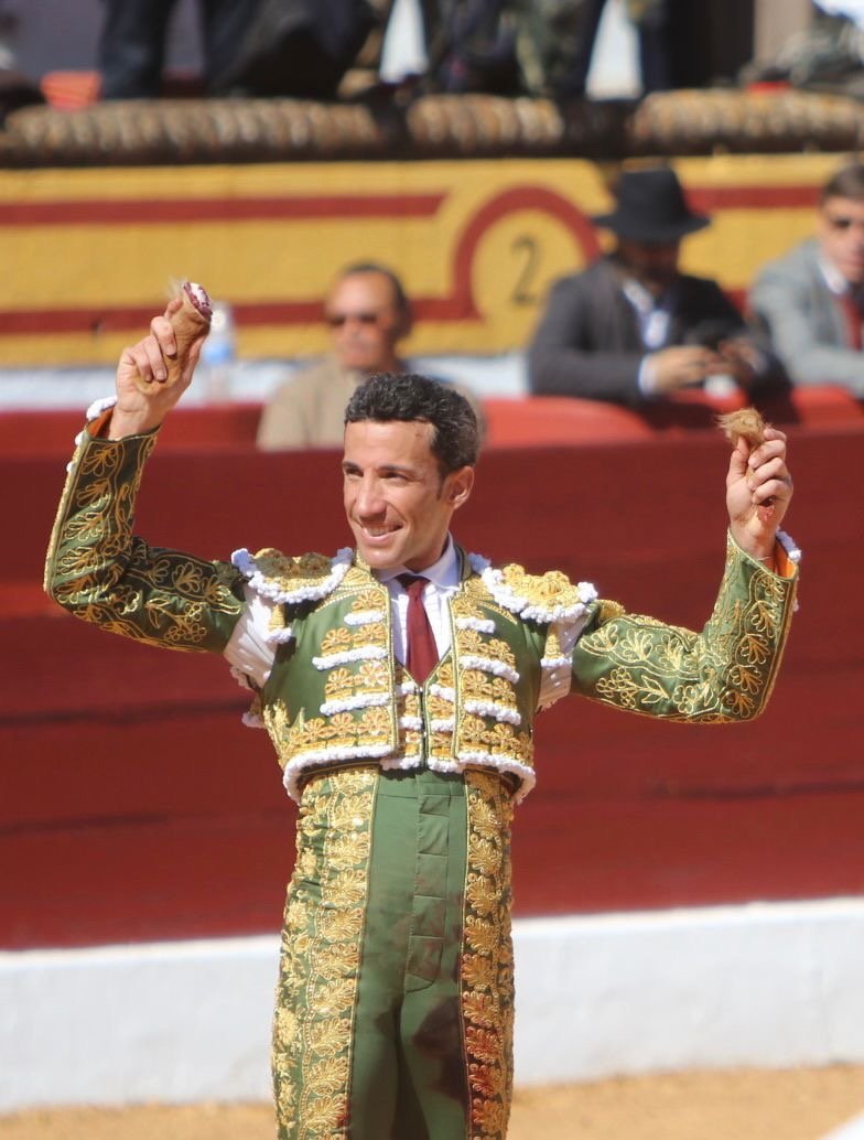 aa825e61 8438 4d72 b11b b27346d0d279