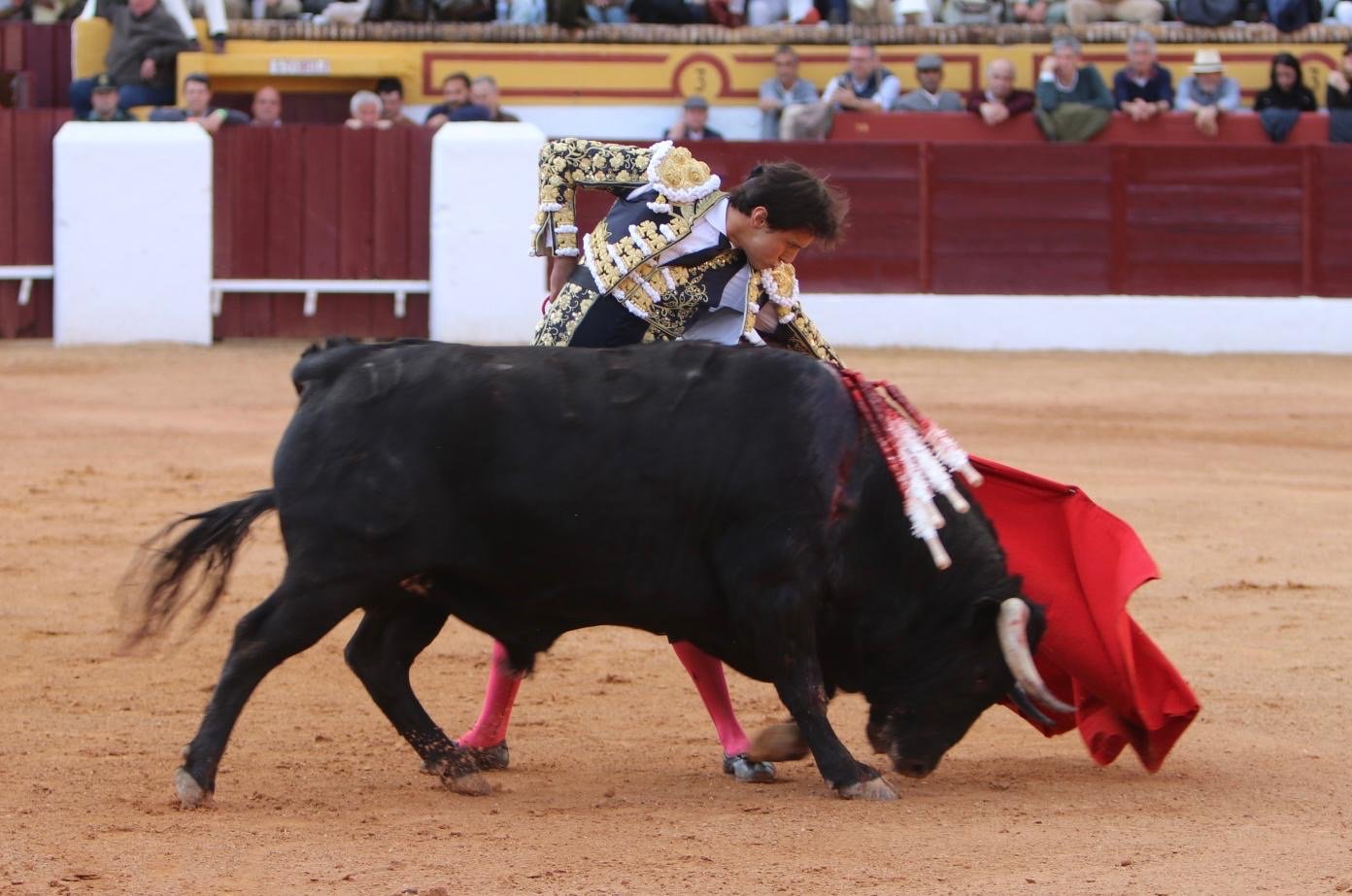 ea91b094 db34 4c27 a29a 6473f6f95c81 1