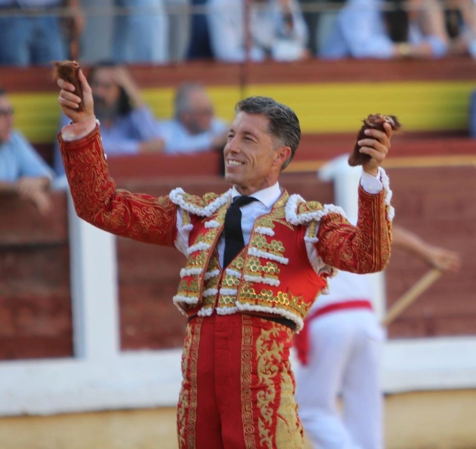 6d49fa6a fb68 4fcb 9961 36fffe5709d7