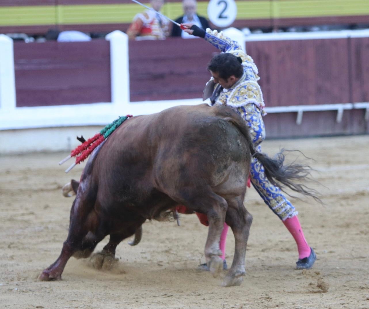 7fa64d08 d803 4466 b879 fa9708546e13