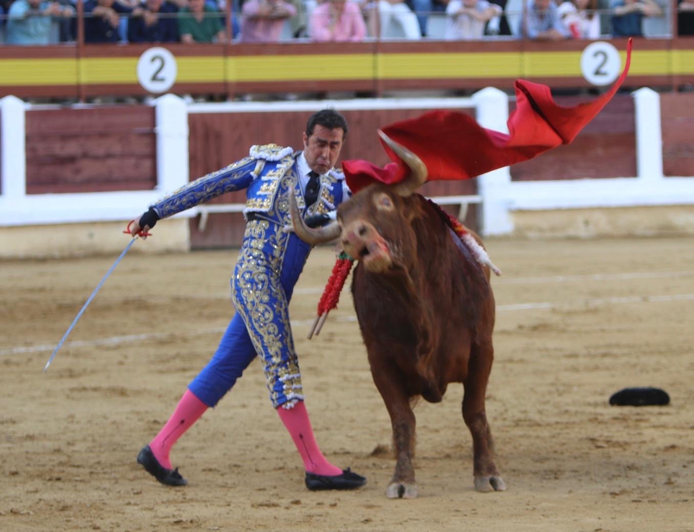 864d4e45 f0b3 4a6b b141 7831e09fac22