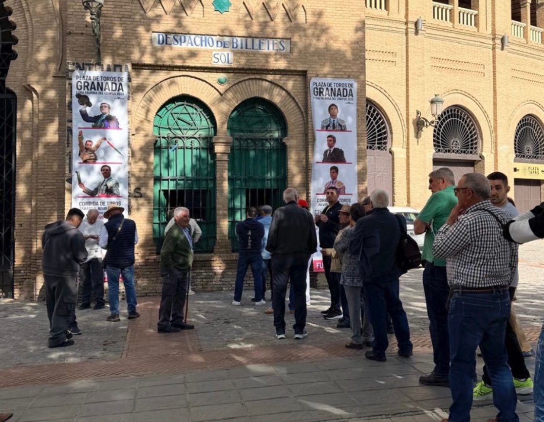 Gran expectación en el primer día de venta de abonos para el Corpus de Granada