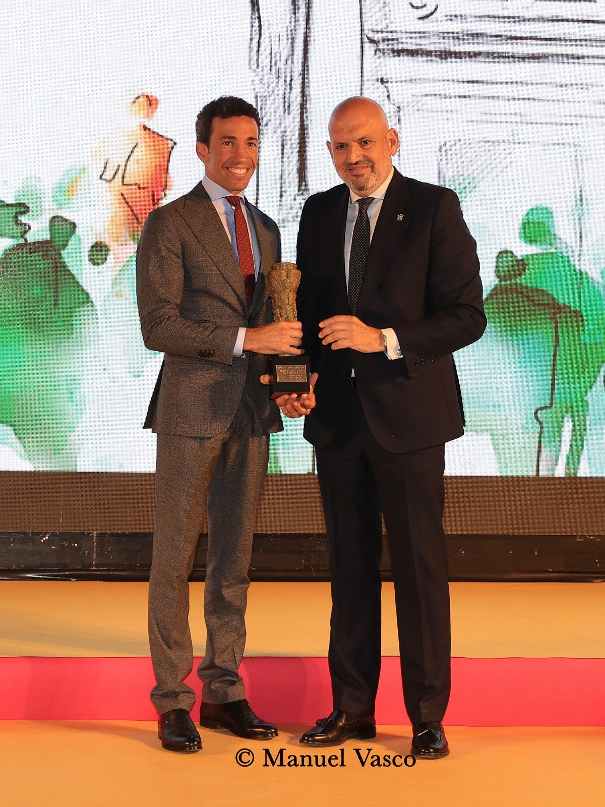 David de Miranda recoge el trofeo ‘Puerta del Príncipe’ como máximo triunfador de la pasada Feria de Abril