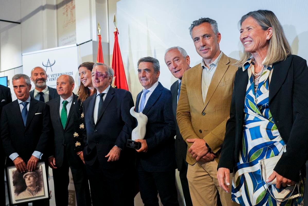 La Comunidad de Madrid, en la entrega de la VIII edición del premio de la Asociación de Veterinarios de Las Ventas