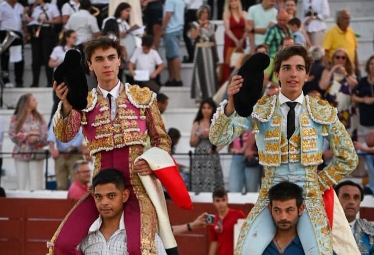 Interesante novillada en Santisteban del Puerto con Tomás González y Julio Norte a hombros