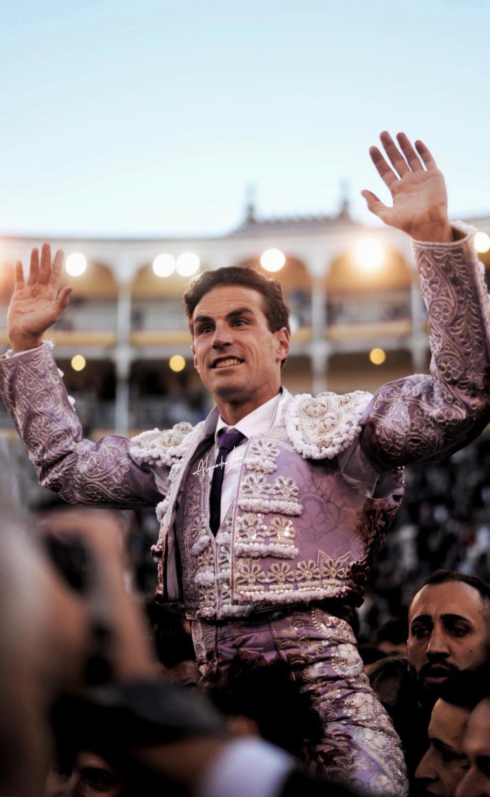 Fernando Adrián vuelve a tocar el cíelo de Madrid