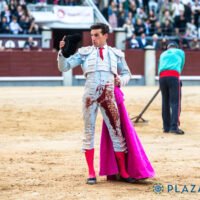 Fernando Adrián y un bravo Fuenteymbro.