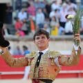 Nîmes : Una oreja pasearon Perera y Aaron Palacio