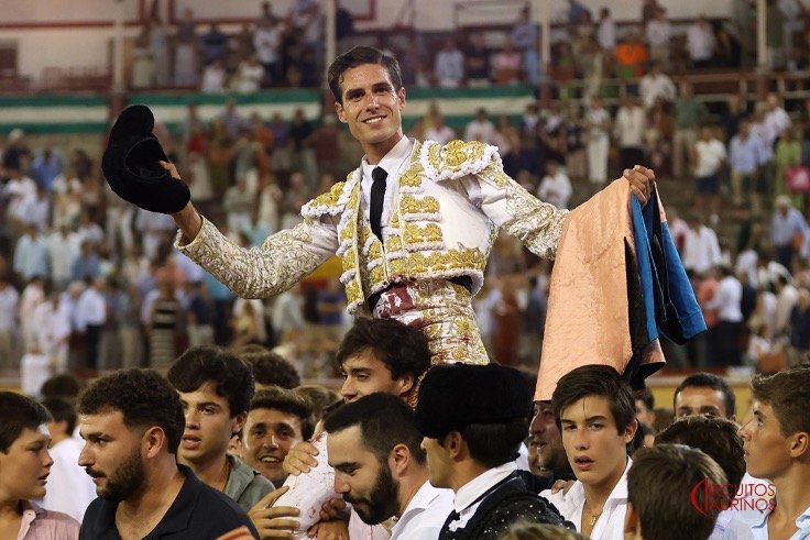 Rotundo triunfo de Daniel Crespo en el quinto festejo de la Temporada de Verano de El Puerto