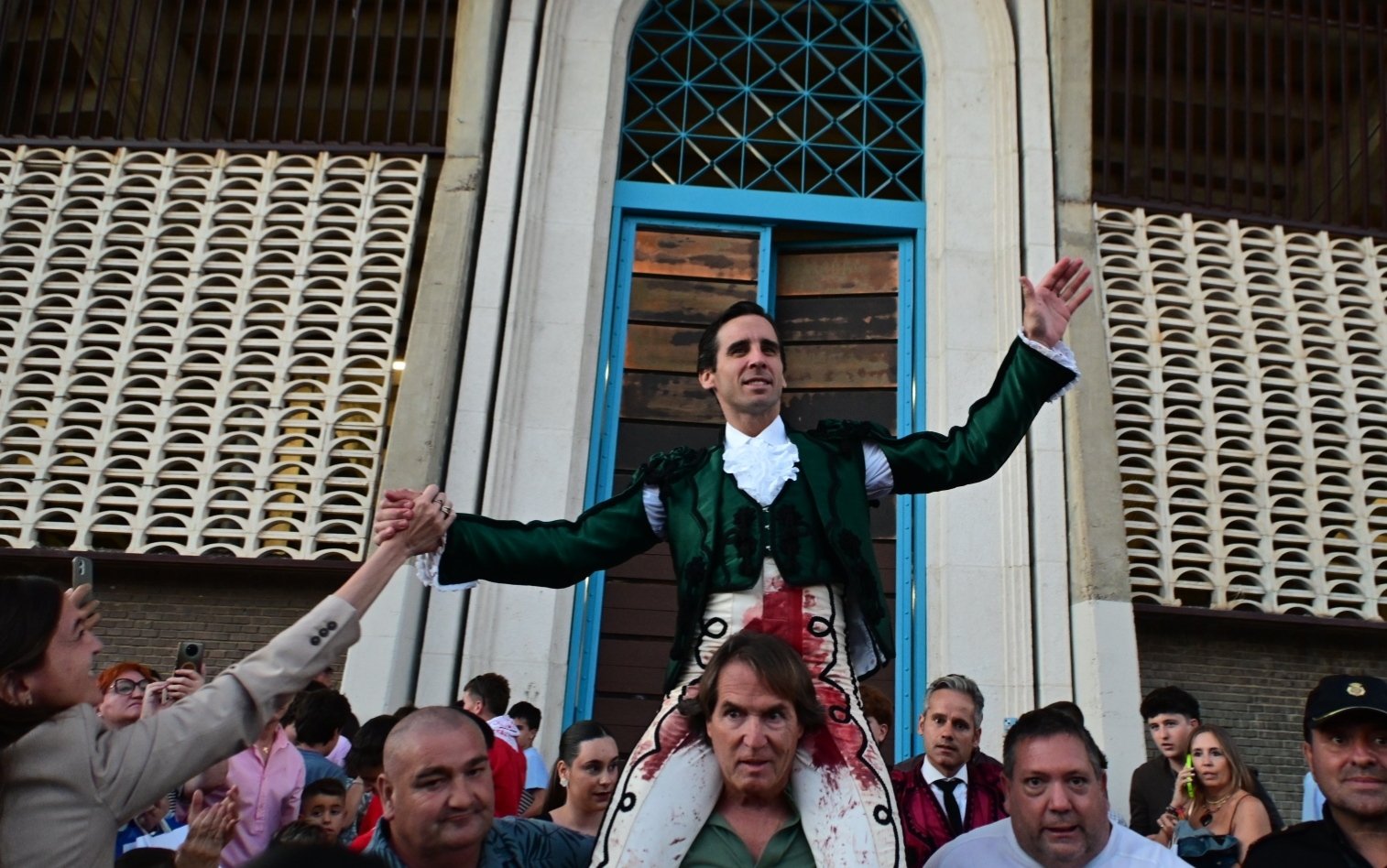 Puerta Grande de Juan Ortega en el arranque de San Antolín