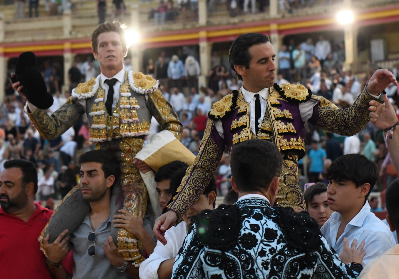 Gran tarde de toreo de Borja Jiménez en Cuenca, a hombros con Ortega en la cuarta corrida de San Julián