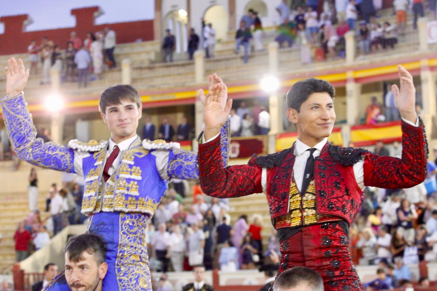 Osornio y Moset salen a hombros en el debut con picadores del hierro de Pedro Miota en Cuenca