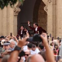 Diego Ventura y Sebastián Fernández salen a hombros en una gran Rondeña de rejones