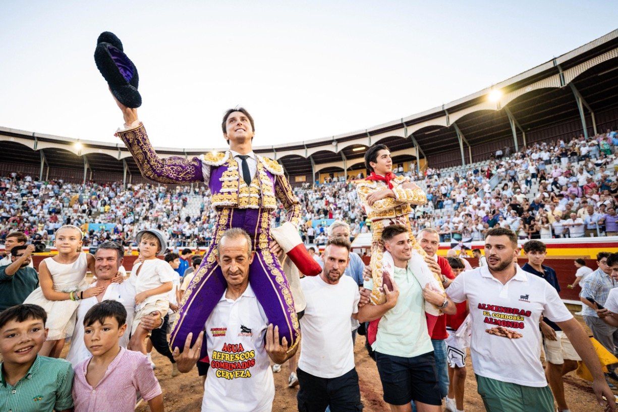 Palencia : Roca Rey y Marco Pérez, a hombros en el cierre de San Antolín