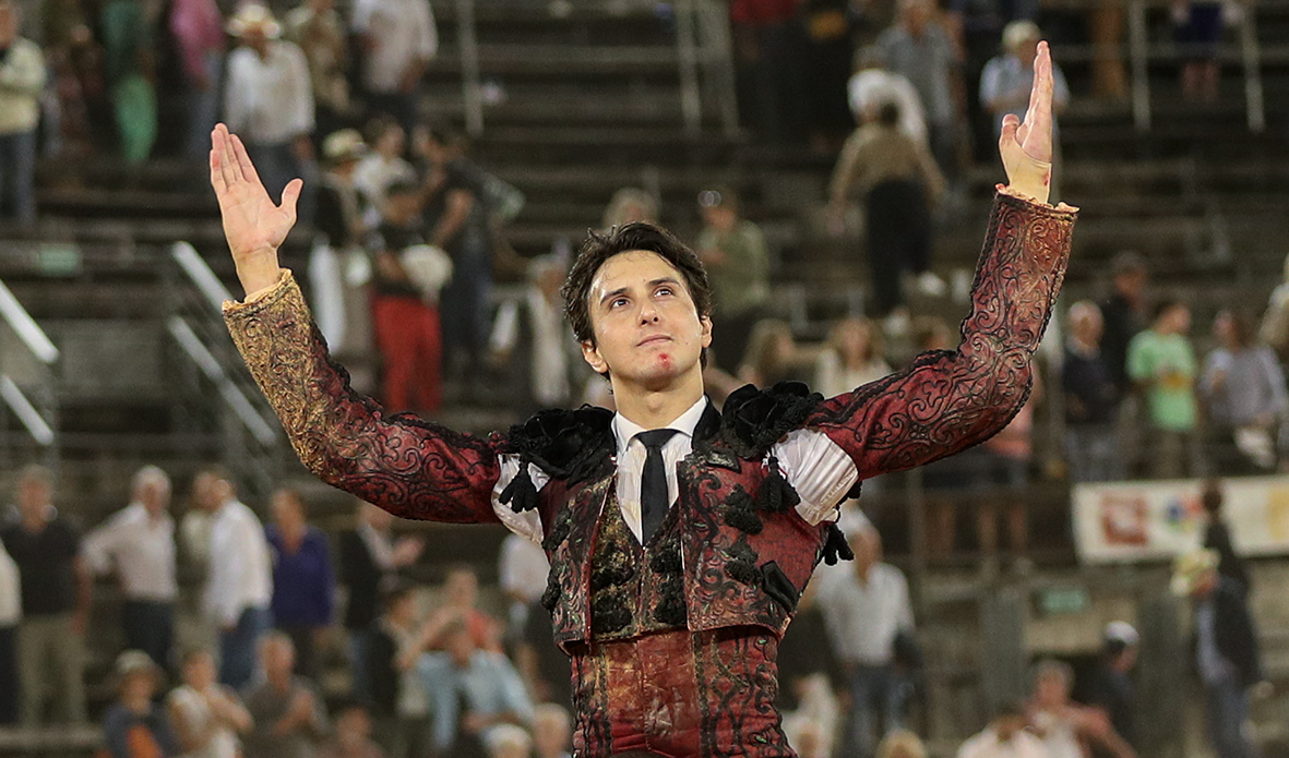 Nîmes vendimia 2026 primera de Feria : triunfo de Roca Rey