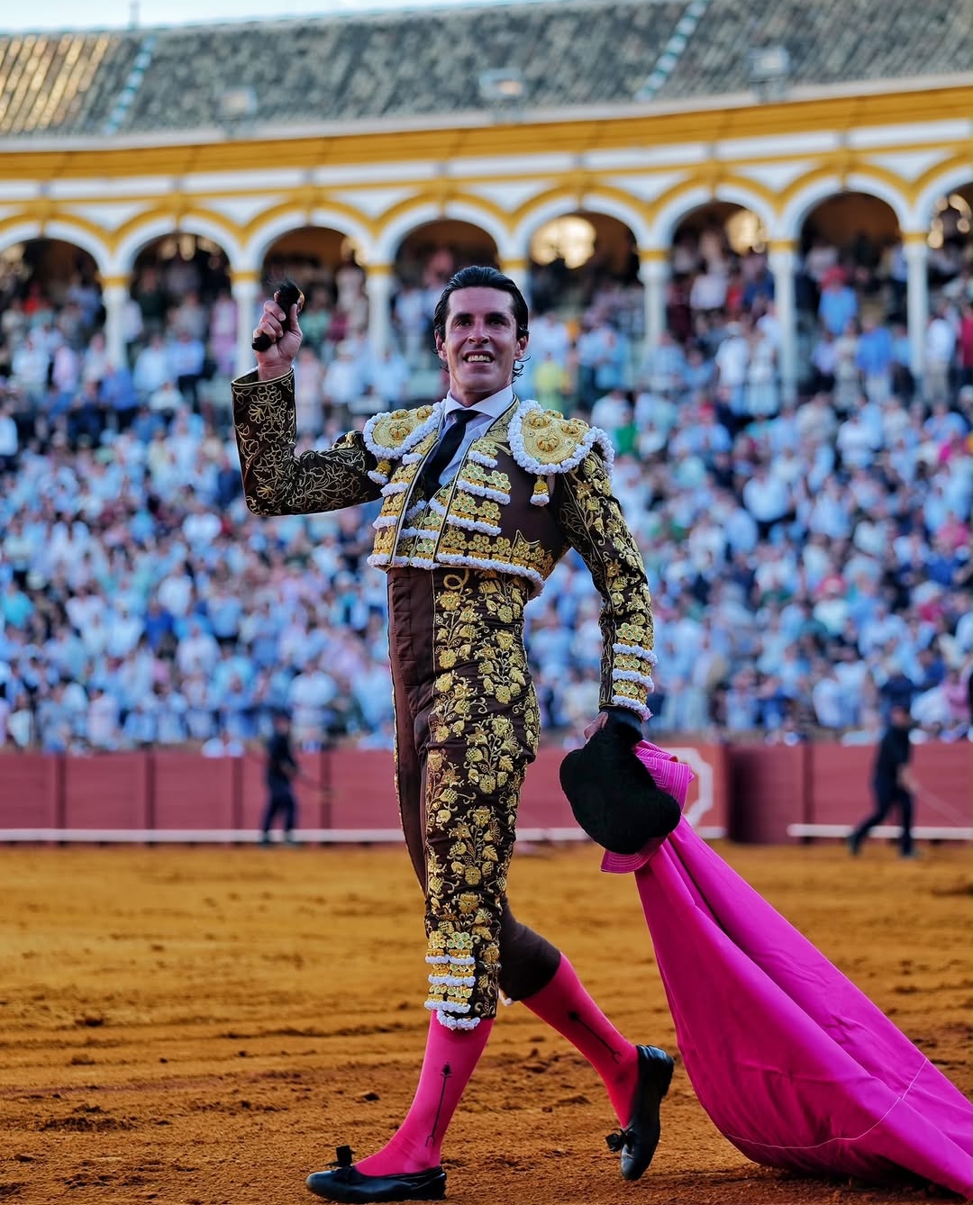 Talavante sigue mandando en Sevilla
