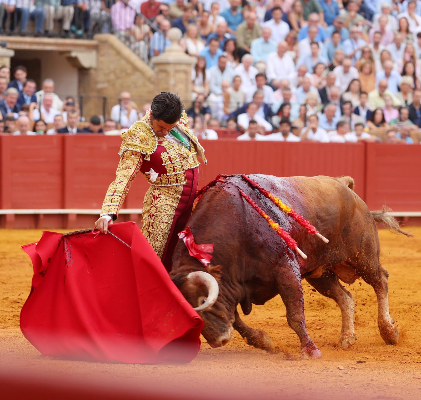 Morante, Luque y Borja Jiménez, sin opciones ante una descastada corrida de Garcigrande