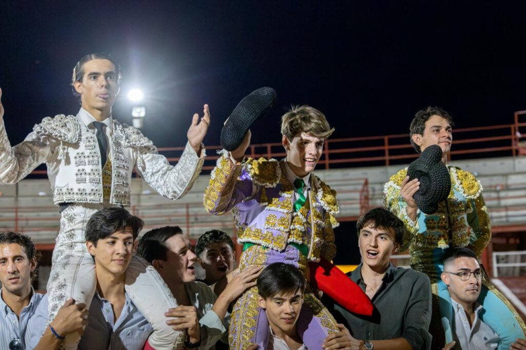 Luis Izaguirre triunfador del certamen "Guadalajara busca un torero" La final del XI certamen "Guadalajara busca un torero" se celebró el domingo 27 de septiembre de 2026, a las 18:00 h, en la plaza de toros de Horche (Guadalajara), donde se lidiaron seis novillos, tres del hierro de Juan Barriopedro y tres de Guerrero y Carpintero para los novilleros finalistas Arias Samper, Julio Martín y Luis Izaguirre