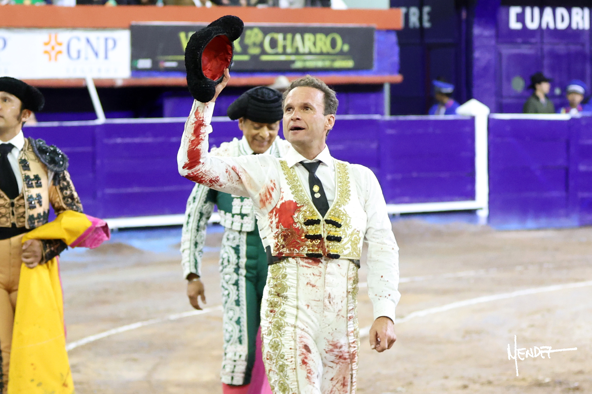 Faenas de Ferrera que da una vuelta, y de Valadez y Gamero sin colofón en la corrida del Municipio de Aguascalientes