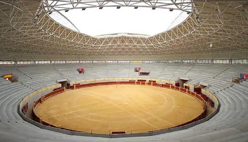 Moralzarzal: el Pleno rechaza por tercera vez financiar la reparación de la cubierta de la plaza de toros