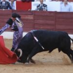 David de Miranda emborracha de torería a Zafra y sale a hombros tras indultar a Postinero Segunda de abono de la Feria Taurina de Zafra. Corrida de toros de Manuel Calejo Pires para Morante de la Puebla, Ginés Marín y David de Miranda.