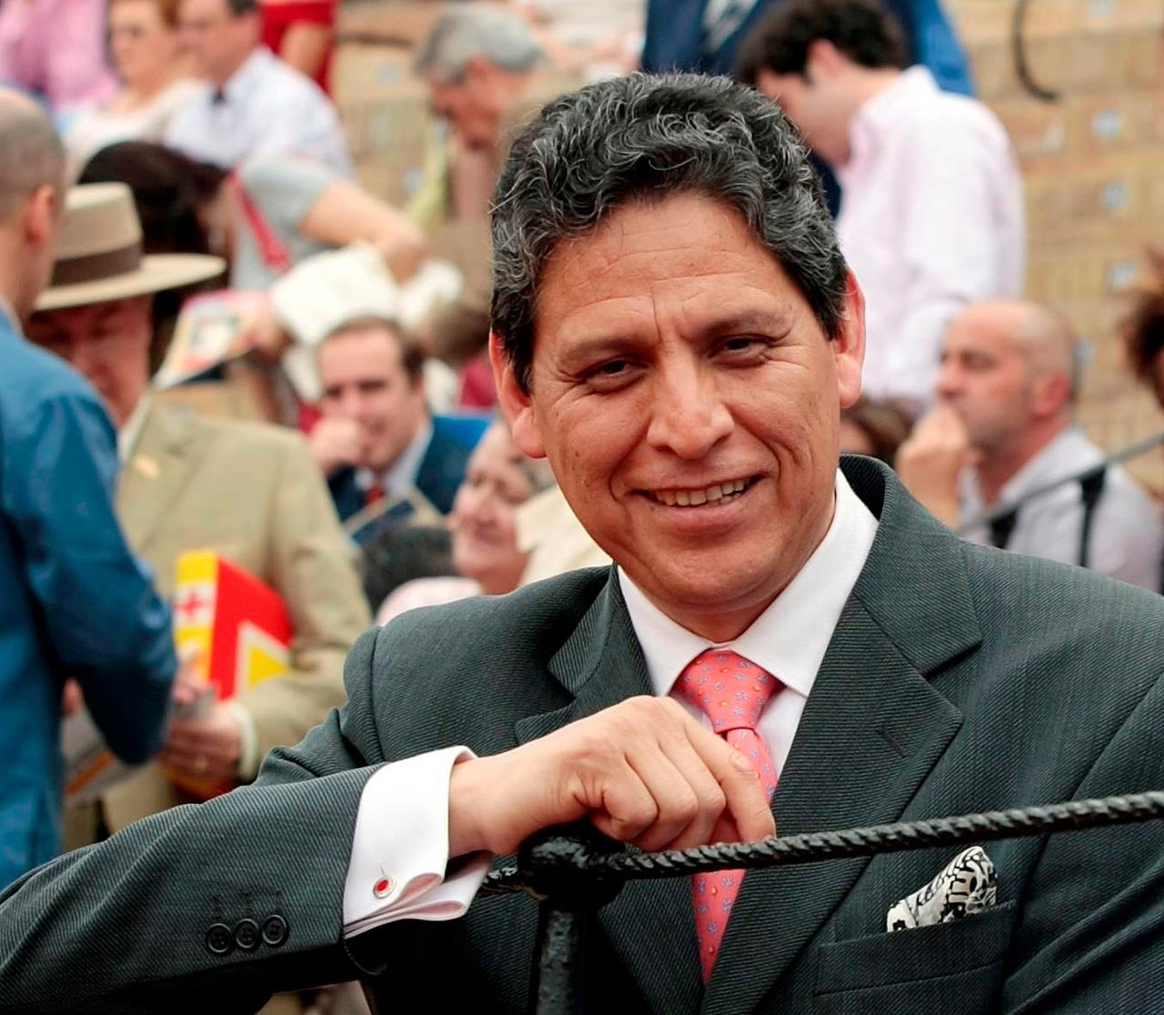 893317 111580285704805 1546945056 o