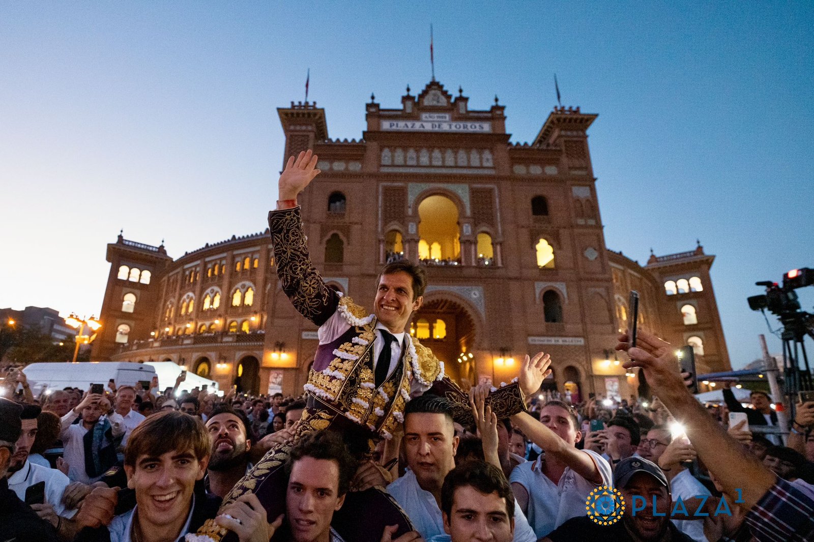 9dfba00b f9c6 2056 4f64 1d96883ec642