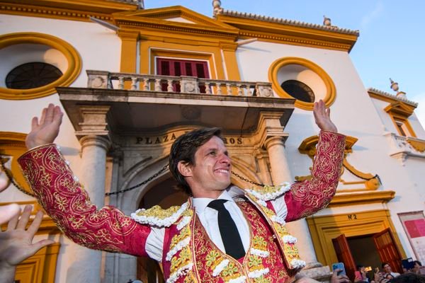 HUGDBLX7UBBCXPCVPQ76RJHVWY