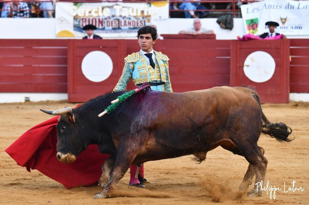 PHOTO 2022 05 09 15 50 15 9