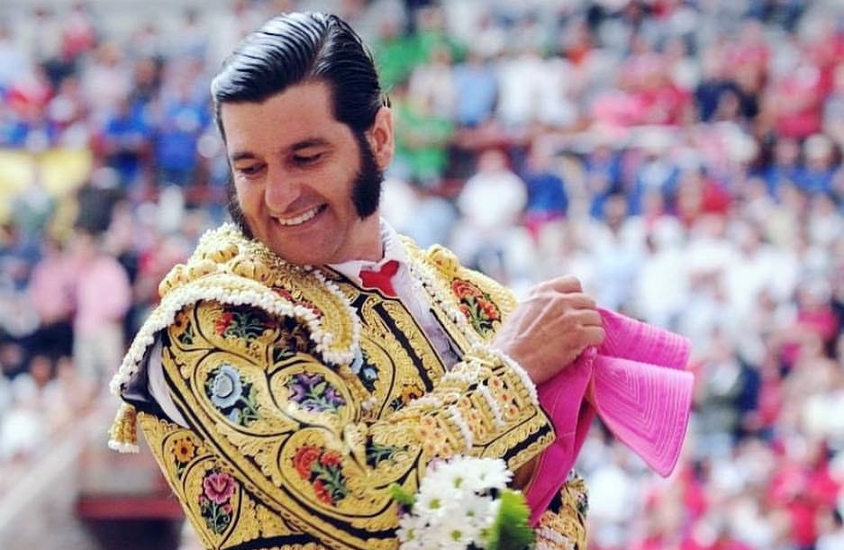 Morante de la Puebla triunfador en Granada por el Círculo Cultural Taurino «El Último Tercio»